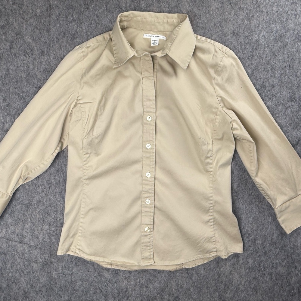 Banana Republic Women’s Large Stretch Button Down Shirt‎ Tan Long Sleeve Top